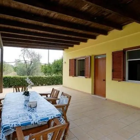 Casa de Férias Holiday Homes Alezio - Iap02109C-Lyc Alezio